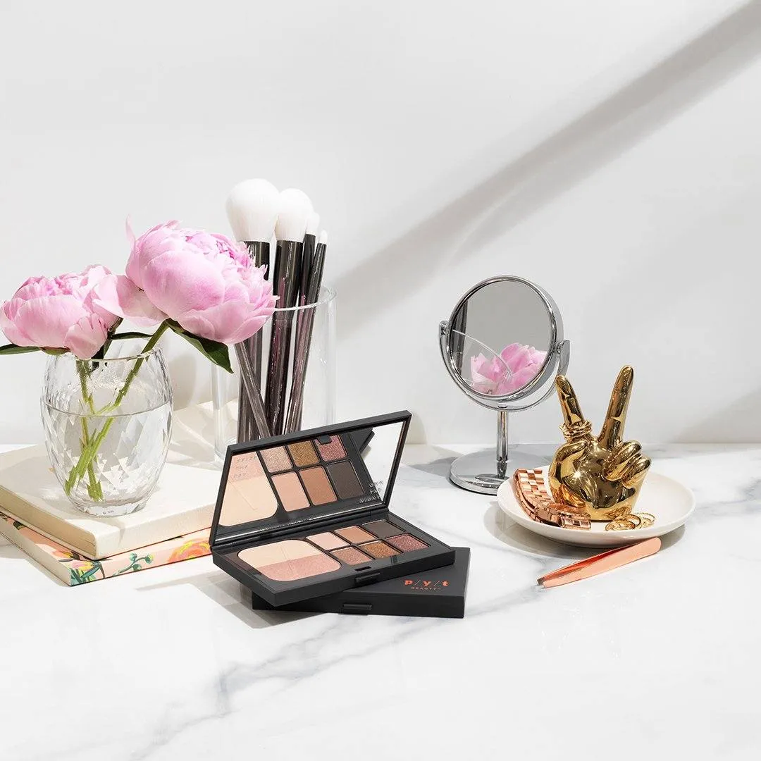 Day-to-Night Cool Eyeshadow Palette