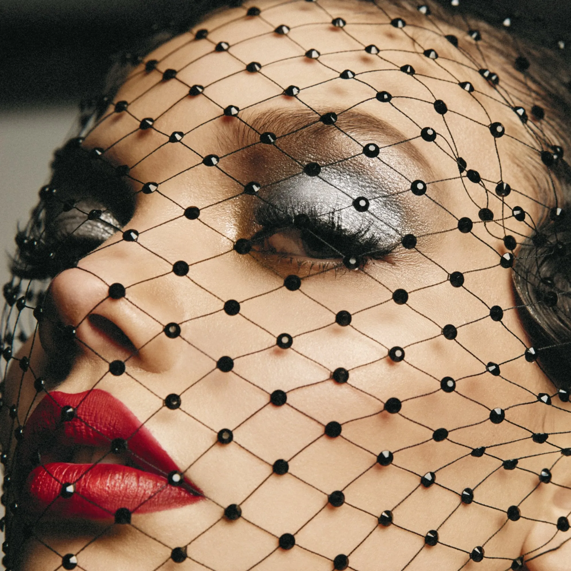 EYE/DAZZLE - The Liquid Metallic Eyeshadow