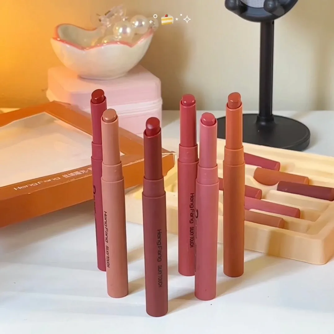 Heng Fang - 6 Color Refreshing Dream Velvet Lipsticks