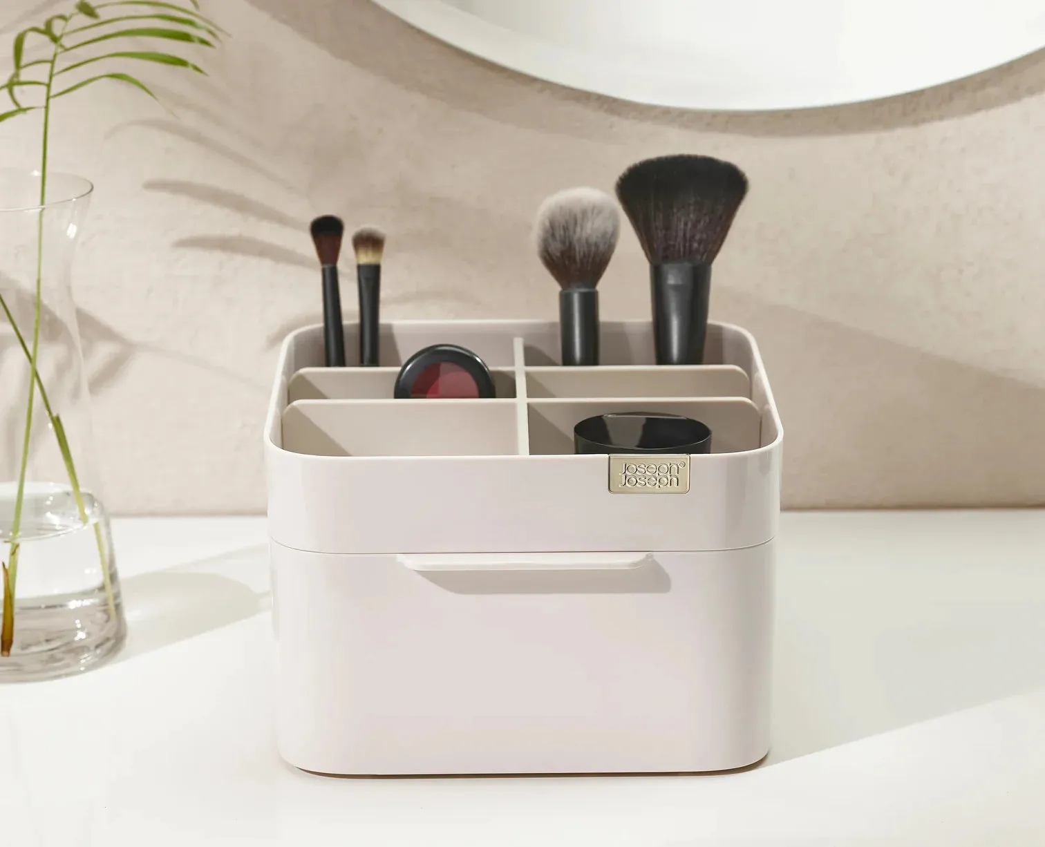Joseph Joseph, Make Me Up Compact Mirror & Makeup Organiser Set